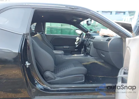 2012 Dodge Challenger Sxt z USA, uszkodzony, nr VIN 2C3CDYAG4CH254407